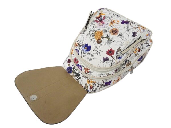 Virágos női műbőr hátizsák 2060