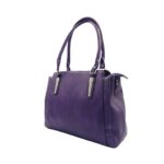 Letisztult közepes méretű válltáska DH1085