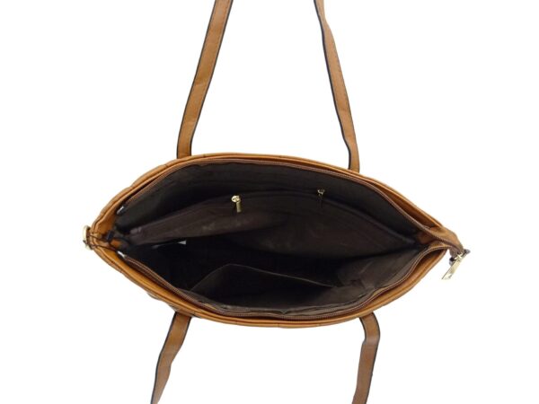 Steppelt műbőr válltáska közepes méretű F2019