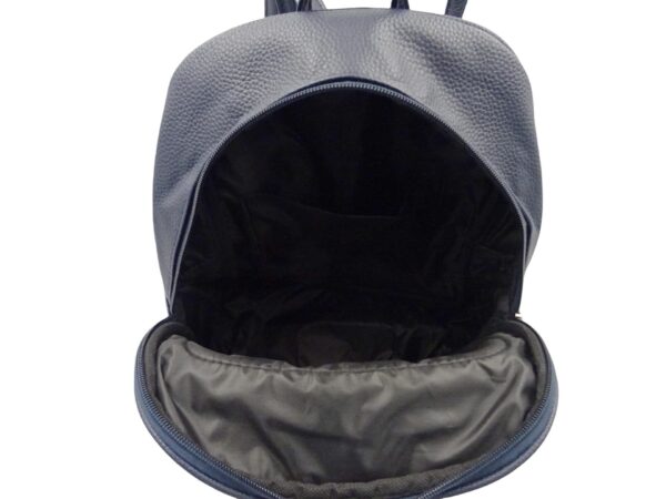 Hátizsák alul díszvarrással 6620