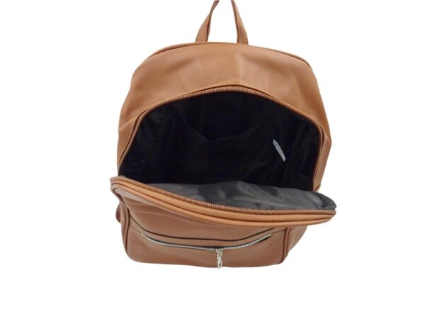 Közepes méretű hátizsák dísz cipzárral 6625