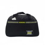 Közepes méretű utazótáska fekete 1095