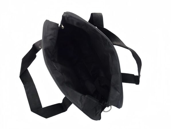 Közepes méretű utazótáska fekete 1095