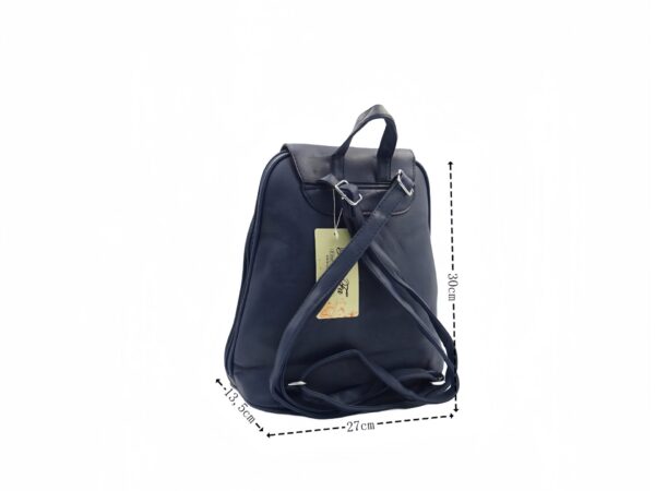 Lekerekített műbőr hátizsák lehajtóval H2856