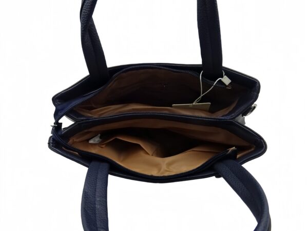 Letisztult műbőr kézitáska gombbal 958