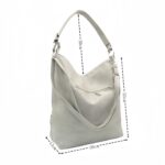 Közepes válltáska szivecskés dísszel 1008