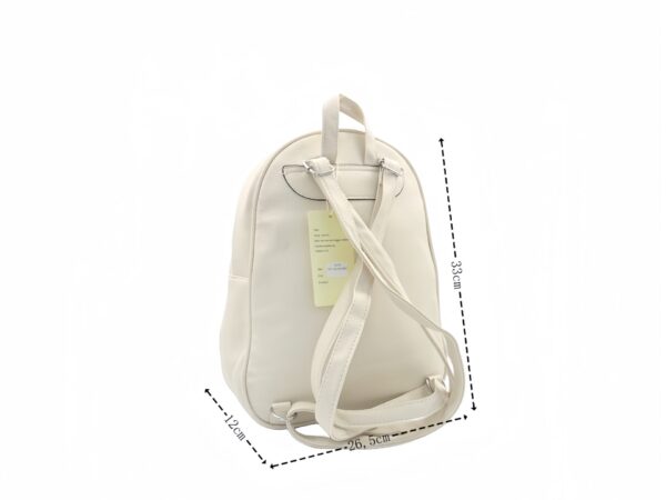 Lekerekített hátizsák három zsebbel 5078