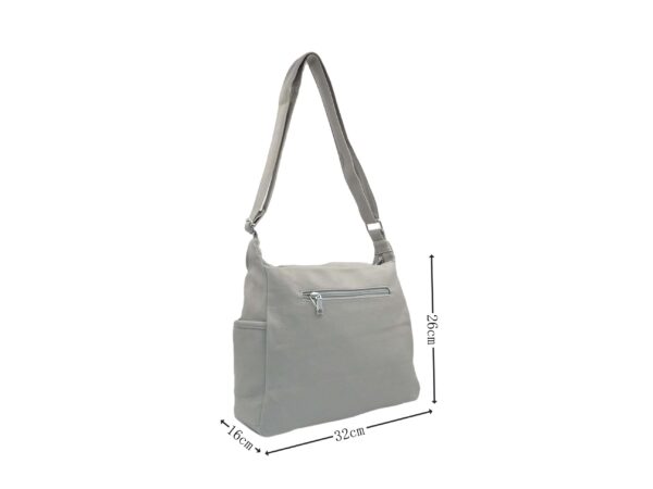 Licsi mintás oldaltáska hét zsebbel L662
