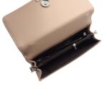 Divatos kézitáska kerek fém dísszel INC-1019