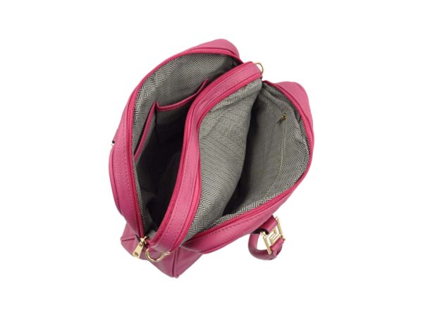 836in Sokzsebes doboz táska varrás dísszel 836