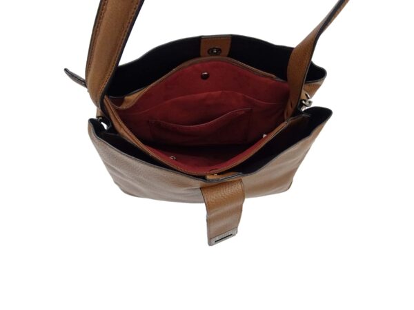 Elegáns válltáska fém zárral SM2159