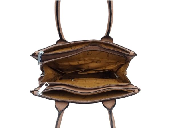 Szögletes letisztult divatos kézitáska BA-35