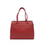 Szögletes válltáska elegáns és letisztult DH108