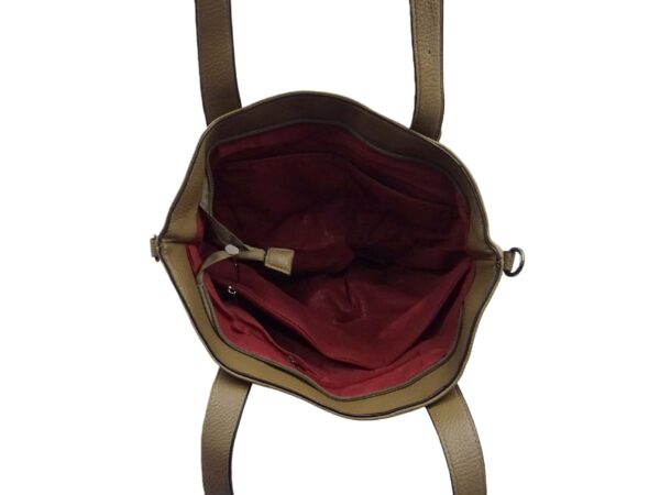 Letisztult válltáska fém lakattal SM2155